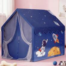 خيمة منزلية للحيوانات الأليفة ذات موضوع الفضاء للكلاب والقطط الكبيرة والمتوسطة الحجم، مأوى داخلي فسيح للحيوانات الأليفة مع بابين وشباك قابل للتهوية، بنمط جميل لرائد الفضاء والصاروخ، كهف أليف مريح يناسب أكثر من حيوان أليف