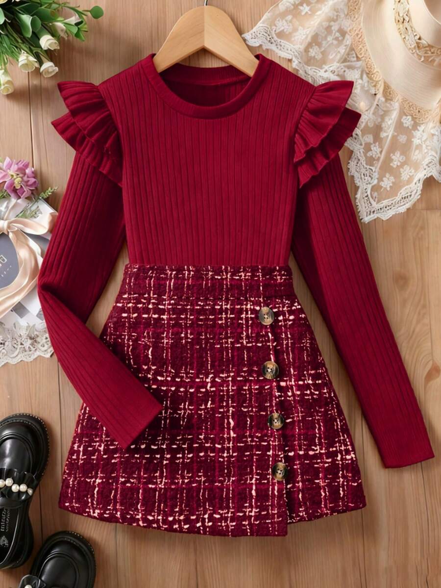少女纯色荷叶边袖圆领长袖上衣和格子迷你裙套装