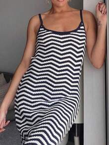 Frühling/Sommer Neu Schwarz & Weiß gestreiftes Kontrast-Farbstrick-Trägerkleid, figurbetontes, sexy rückenfreies, boho Musik-Festival-Urlaubs-leichtes Strickkleid, Neujahr - Schwarz und Weiss - Übersicht 5