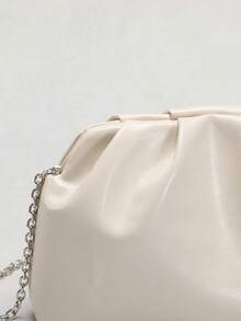 1pc Sculptedstyle Bags Autumn/Winter New High-End Milky White Oil Skin PU Clutch Bag, Solid Color Minimalist Style Women's Handbag, European And American Fashion Pleated Bag, Minimalist Women's Clutch Bag With Chain Shoulder Strap