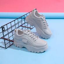 女士厚底透气白色运动鞋，时尚百搭休闲运动鞋，学生白色厚底鞋，女士黑色系带防水真皮大码鞋