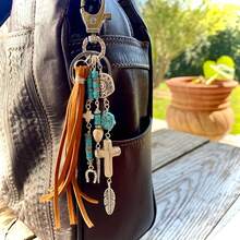 1 Piece Western Cowboy Style Faux Leather Tassel Turquoise Cross Leaf Horseshoe Pendant Keychain, Unisex Retro Fashion Backpack Car Keychain Pendant, Suitable For Daily Wear, Gift For Family And Friends - Nhiều màu - Xem 1