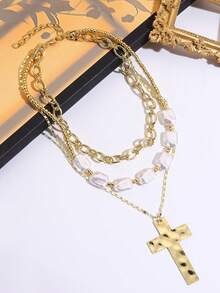 A Daily Luxurious And Elegant Cross Pendant Necklace Suitable For Gift Giving And Daily Wear