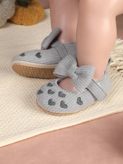 Zapatos de princesa con lazo y estampado de corazón, estilo dulce de zapatos planos para fiesta para niña bebé de 1er cumpleaños y zapatos para caminar de niña pequeña