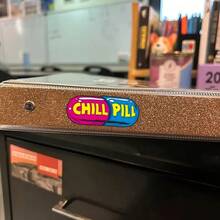 1PC 3 Inch Waterproof Outdoor PVC Removable Sticker Chill Pill Capsule Retro Pop Art 90s 2000s Y2K Aesthetic Colorful Cartoon Relax Good Vibes Only Anxiety Relief Decal For Laptop Fridge Skateboard Luggage Room Decor Party Favors Girl Style - Multicolor - View 9