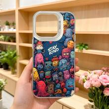 Cubierta de telefono con diseño de monstruos coloridos azul oscuro con texto STAY KIND para uso diario y regalos Aplicable a los teléfonos de la serie Apple y Galaxy - Blanco - Ver 5