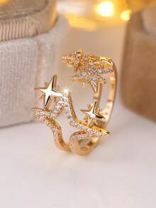 Vanel An Elegant Open Ring From The Star Collection For Women - A Stylish And Minimalist Design, Featuring A Sparkling Cubic Zirconia Stone And A Golden Yellow Open Shape, Suitable For Everyday Wear And As A Gift.