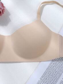 Set de 4 sujetadores inalámbricos sin costuras para adolescentes - Sujetadores diarios cómodos inalámbricos, disponibles en colores neutros y negro, amigables con la piel y ligeros, perfectos para uso diario - Multicolor - Ver 6