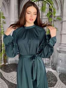 简约优雅的缎面女式连衣裙，适合派对或正式场合。 - 水鴨藍 - 查看 4