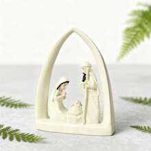 Pequeño belén, lindo pesebre, figuras de la Sagrada Familia, adornos del nacimiento de Jesús para el hogar. Las decoraciones del día de San Valentín se pueden colocar en fiestas de empresas y escuelas, y son imprescindibles para los regalos del día de San Valentín y Año Nuevo. - Blanco - Ver 2