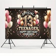 2D平面单件装亮面玫瑰金13岁生日横幅 - 耐用涤纶材质，可重复使用，青少年派对装饰，印有“Official Teenager”字样，包含气球和星星，适用于家庭、庭院、影棚道具和节日庆典，时尚气球布置，光滑表面，生日派对装饰