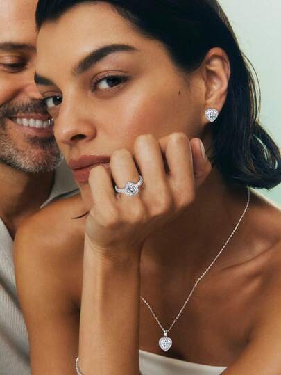 FOREVER QUEEN 一套925纯银时尚经典简约心形6毫米闪亮钻石戒指项链耳环三件套首饰套装，新娘礼物