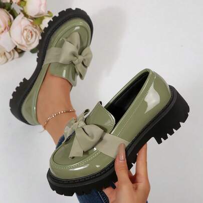 Geeyea Ladies' Black Patent Leather Thick Sole 4.5cm Round Bow Thick Sole Casual Loafers Casual Fashion Retro Shoes Back To School Season