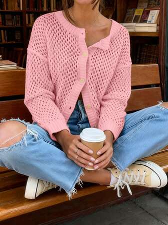 女式度假镂空纽扣钩针针织上衣开衫，圆领长袖落肩，轻盈前开宽松休闲，春夏秋季