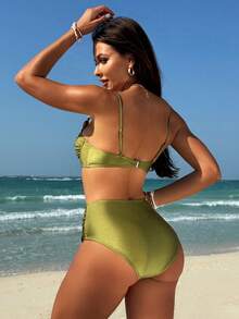Swmmer Liket Ruffled Ring Accent Lustrous Hard Cup Underwire Bikini Two-Piece Set - Green - View 3
