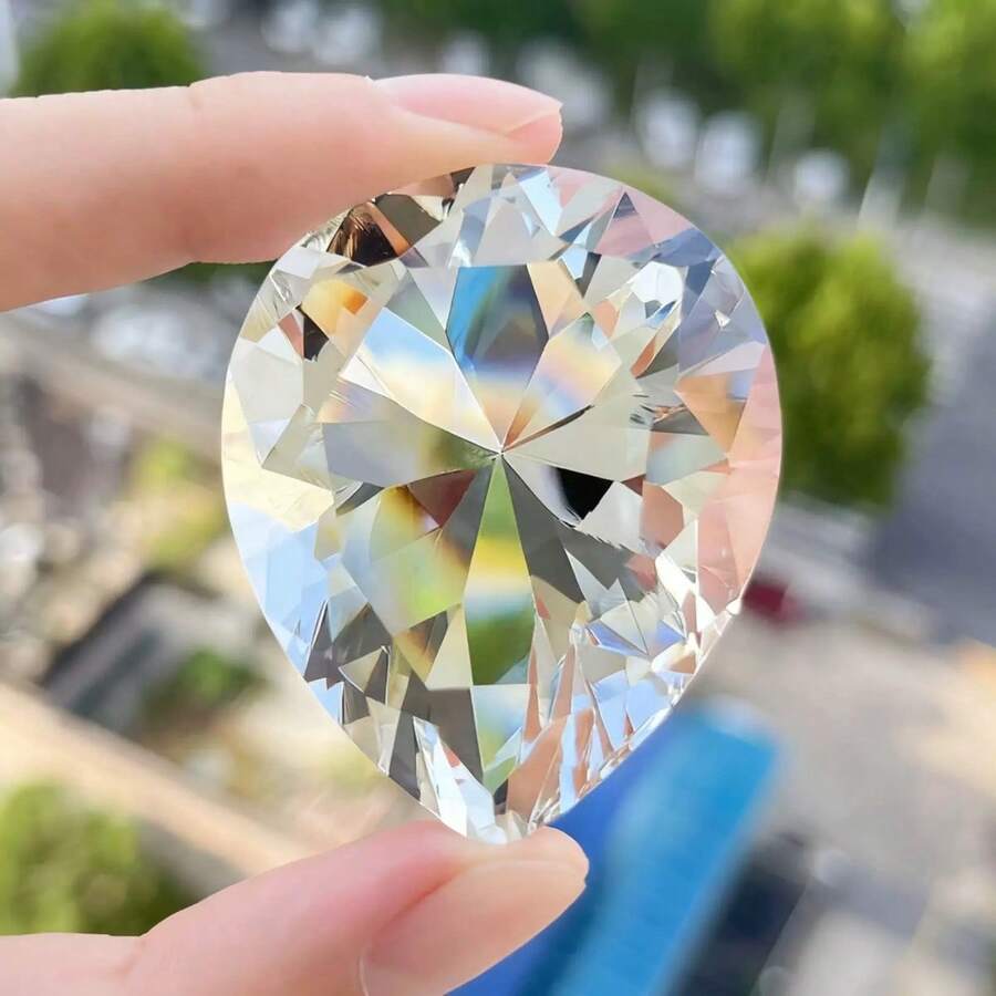 Style Crystal Diamond Replicas Of The Heart Of Africa And Tear Of The Ocean - 1:1 Scale Military Souvenirs With Display Stand, Heart-Inspired African Design, A Luxury Gift For Gamers And Collectors, Durable Crystal Collectibles For Home Decor And Display, Collectibles, Art Deco Style, High-Quality Craftsmanship, Crystal. - Multicolor - View 1