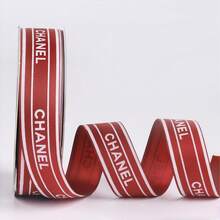 2.5厘米宽双面缎面涤纶丝带，高密度编织，光滑柔软，不起球，适用于花束包装、花艺设计、礼品盒蝴蝶结制作、蛋糕装饰、DIY手工，适用于婚礼、情人节、生日、圣诞节、新年等各种场合。 - 彩色 - 查看 8