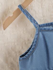 2件套女童休闲Y2K复古风荷叶边吊带背心和破洞牛仔裤套装，适合公园、旅行、海滩、生日派对、街头摄影、春夏穿着。 - 中等水洗藍 - 查看 5