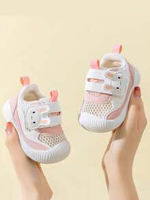 一雙卡通設計網狀PU鉤環平底休閒運動鞋，適合春夏季嬰幼兒穿著。 - 粉色 - 查看 16