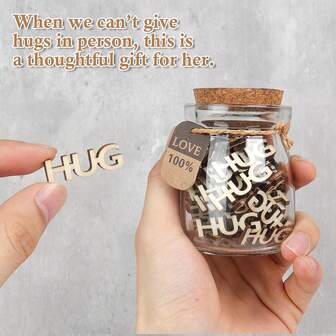 罐装拥抱，送给想念之人的拥抱，HUG 木质字母镂空趣味礼物，生日、周年纪念日、圣诞节、情人节、感恩节拥抱礼物。HUG 木质字母镂空礼物，送给父母、亲戚、朋友。圣诞礼物、圣诞礼物、圣诞袜填充物、圣诞装饰品