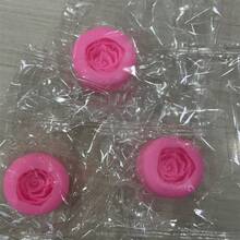 硅胶玫瑰模具，3D翻糖模具，适用于DIY布丁、巧克力、糖果、甜点、软糖、手工皂、香薰蜡烛、石膏、软陶、冰块等；烘焙套装，蛋糕装饰用品，烘焙工具，厨房用具；创意情人节礼物；情人节装饰；婚礼装饰；派对用品。 - 粉色 - 查看 16