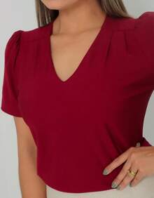 Blusa Social Feminina Manga Curta Gola V - Vinho - Visão 2