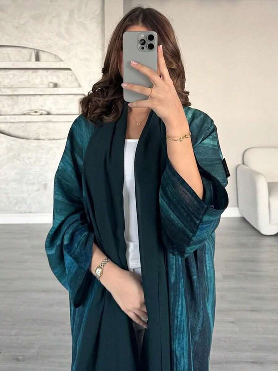 一件时尚优雅的女士开领连衣裙，深绿色，阿拉伯风格设计——适合日常穿着、派对、节日和旅行等各种场合。春季 - 墨綠色 - 查看 1