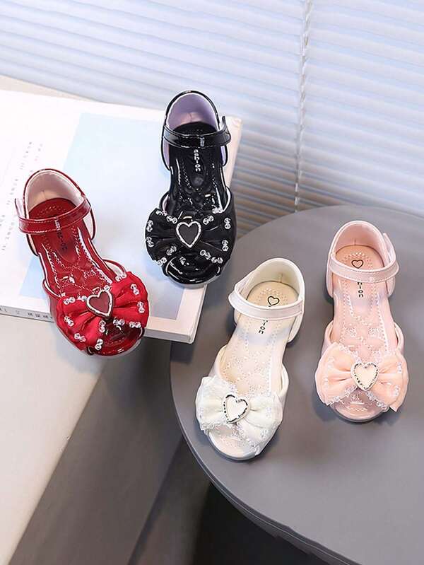 1 Pair Girls' Soft Bottom Non-Slip Fashion Versatile Outdoor Princess New Arrival Butterfly Hook And Loop Sandals, Suitable For Summer