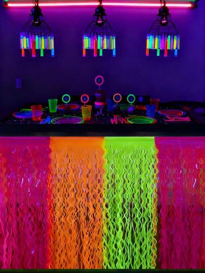 1 pieza Falda de mesa que brilla en la oscuridad, Falda de mesa con ribete metálico de onda neón, Decoraciones de fiesta neón, Suministros de fiesta que brillan, Accesorio festivo para eventos, Suministros para despedida de soltero, Decoración de fiesta de cumpleaños, Decoración de fiesta festiva, Decoraciones de mesa festivas, Decoración de cumpleaños que brilla, Decoraciones para fiesta de piscina