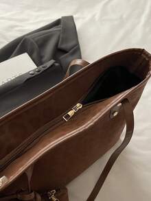 BAILEE 套装包，时尚休闲度假风，轻便易携，金色五金配件饰以铆钉，双提手设计，小巧可单独携带，可用作化妆包或零钱包，拉链封口，多隔层设计，大容量，防水耐磨。 - 彩色 - 查看 11