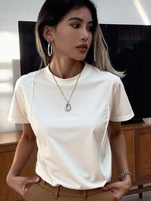 Livesso Solid Seam Detail Tee Old Money Style Business Casual Woman Work Clothes - White - View 4