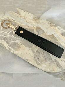 定制字母PU皮革钥匙扣、个性化腕带钥匙扣、婚礼派对礼品、汽车钥匙扣、男女通用皮革钥匙扣