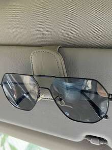 1pc Colorful, Lightweight, Portable, Sturdy, Scratch-Resistant, Easy-To-Store Leather Eyeglass Clip - A - View 5