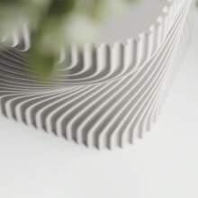 ORIZZONTE Modern Decorative Vase With Intertwined Spiral Structure – Dynamic Minimal Design For Plants, Cactus, Bonsai – Home/Office Gift Idea – Available In 2 Sizes – 100% Made In Italy, Shipping From Italy - 灰色 - 查看 3