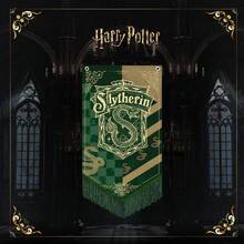 Harry Potter 1/4件复古霍格沃茨学院旗帜，格兰芬多、斯莱特林、赫奇帕奇、拉文克劳复古流苏设计，适用于宿舍、户外空间、派对和家居装饰，节日魔法装饰，粉丝理想礼物，仅包含旗帜（不含旗杆），生日装饰的完美之选[官方授权] - 彩色 - 查看 10