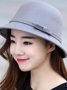 1顶新款秋冬百搭高顶帽，复古蝴蝶结高顶帽，优雅白色天鹅绒渔夫帽，时尚百搭，适合户外活动