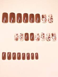 用24片中号方形美甲贴片表达你的爱意，优雅的棕白色花朵、棕色枝叶、时尚焦糖棕、木棉栗棕色假指甲，全覆盖式假指甲贴片，适合女性和女孩。包含1张粘合贴片和1个迷你指甲锉，果冻凝胶，随机发货。 - 棕色 - 查看 2