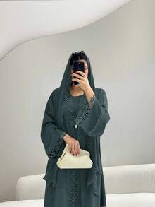 Bộ áo choàng không tay cài khuy phía trước viền ren, gồm áo lót không tay và khăn voan - Nhẹ nhàng, thanh lịch, thoáng khí, thích hợp cho mùa xuân/hè. - Màu xanh đậm - Xem 5