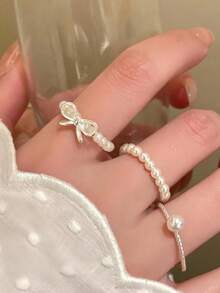 3件套简约蝴蝶结珍珠串珠可调节戒指套装，优雅百搭的日常饰品，送给女友、姐妹、圣诞节、情人节、生日、母亲节的绝佳礼物 - 白色 - 查看 2