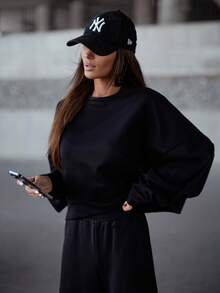 两件套女士纯色圆领长袖T恤和高腰阔腿裤套装，适合秋冬季日常穿着，黑色春季款 - 黑色 - 查看 4