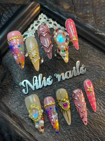 10 piezas Juego de uñas de tacón, accesorios de uñas hechos a mano con corazón 3D y bolas de acero con piedras rhinestone y cuentas, diseño de lunares rosa y rojo rosa y azul, diseño de corazón de metal rojo rosa, estilo Y2K adecuado para uso diario, fiestas y Año Nuevo (incluye: un trozo de pegamento de gelatina y una tira de fricción) Suministros de uñas.