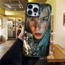 Cubierta de telefono con diseño de foto de modelo con cabello rubio y ojos azules color negro para mujer estilo elegante con estampado de moda para uso diario en cafeterias y salones - Blanco - Ver 4