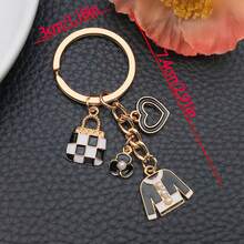 红色新款化妆盒、口红、嘴唇造型合金钥匙扣、包包挂饰、礼物、情人节小礼物 - 彩色 - 查看 5