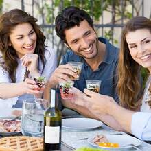 D100 Pcs 50th Birthday Shot Glasses Bulk Cheers To 50 Years Birthday Cups 2 Oz Disposable Cups With Plastic 50th Birthday Party Plies Cups For Men Women - 透明的 - 查看 5