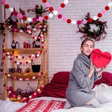 3 piezas Guirnalda de bolas de colores para el Día de San Valentín, corona de bolas de fieltro rojo, decoración de tela romántica para la habitación, decoración festiva para crear ambiente del Día de San Valentín