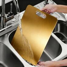 1 件砧板，易于清洁的厨房砧板，带人体工学手柄，适用于肉类、蔬菜、水果、面包和奶酪；斋月期间的理想之选。 - 彩色 - 查看 7