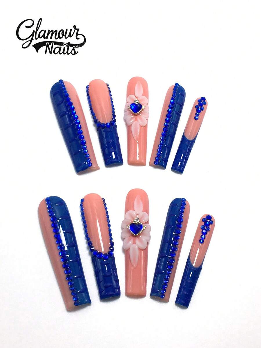 Cada set incluye 10 piezas de uñas acrílicas en forma de ataúd hechas a mano en estilo Y2K, con diseños franceses adornados con rhinestones, pétalos de flores y decoraciones de mariposas. Disponible en múltiples tonos y tonos nude, con tres tamaños para adaptarse a diversas necesidades. Perfecto para Navidad, fiestas, noches de graduación y uso diario, este set viene con un kit de herramientas para uñas, lo que lo convierte en un regalo ideal para mujeres y niñas. - Multicolor - Ver 1