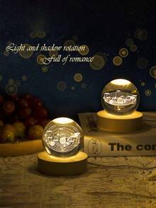 1个3D水晶球夜灯，暖黄色灯光，透明水晶球配木质底座，夜灯图案包括海豚、星系、行星和土星，适合婴儿房，奢华创意装饰，送给男孩女孩的绝佳生日礼物 - 彩色 - 查看 3