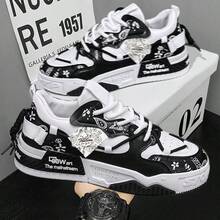 2025新款男士休闲鞋、运动鞋、休闲运动鞋。由于尺码偏小，建议选购大一码。