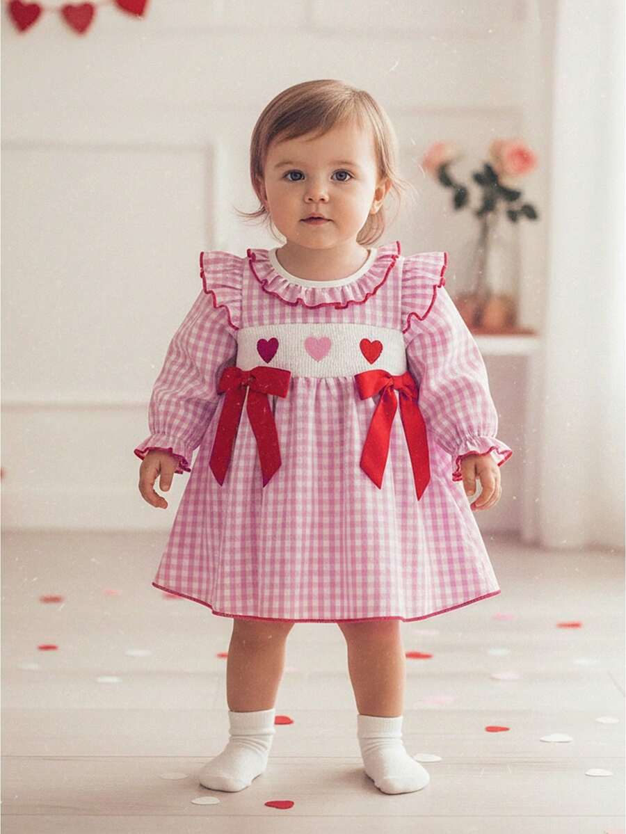 Little Toddler Girls Valentine's Day Dress Long Sleeve Ruffled Round Neck Heart Embroidery Bownot Plaid A-Line Dress - 紅色 - 查看 1
